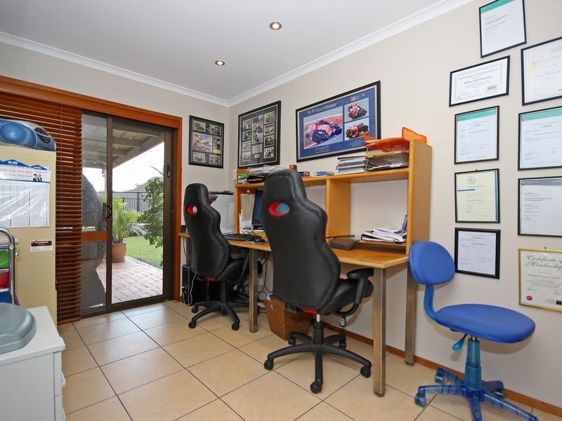 9 Hilliup Street, Westlake QLD 4074