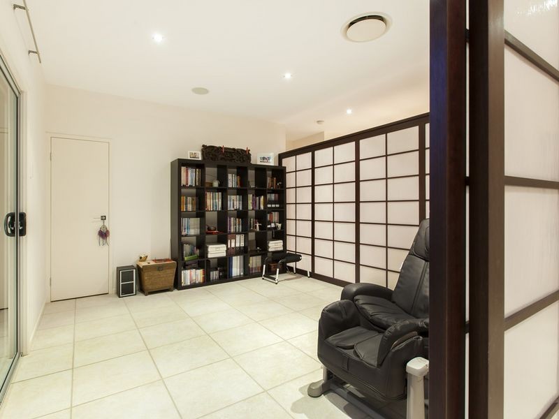 73 Neville Road, Bridgeman Downs QLD 4035