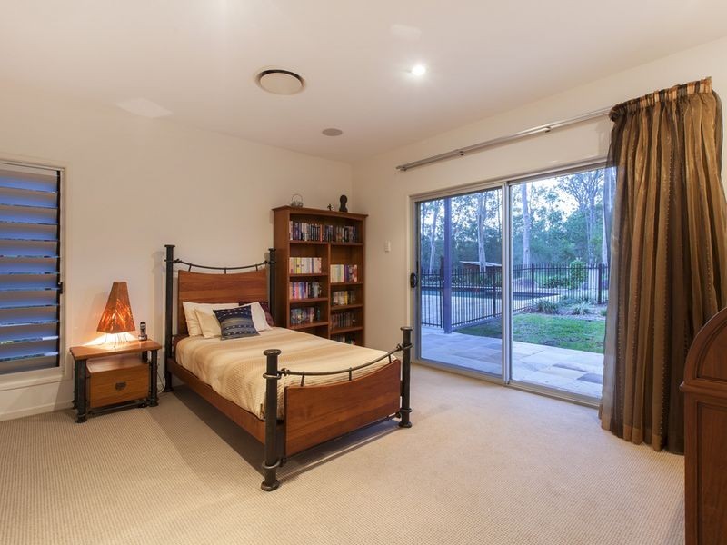 73 Neville Road, Bridgeman Downs QLD 4035