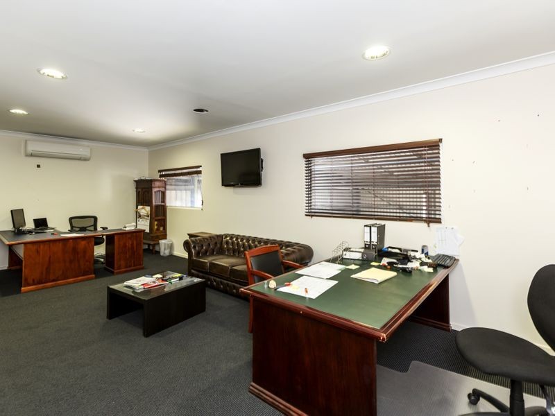 145 Magnesium Drive, Crestmead QLD 4132