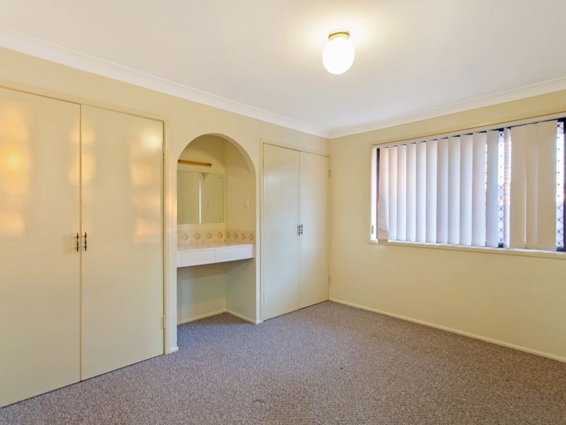 1 Kidd Street, Robertson QLD 4109