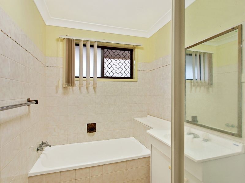 1 Kidd Street, Robertson QLD 4109