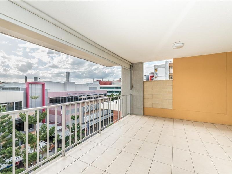 2 Carraway Street, Kelvin Grove QLD 4059