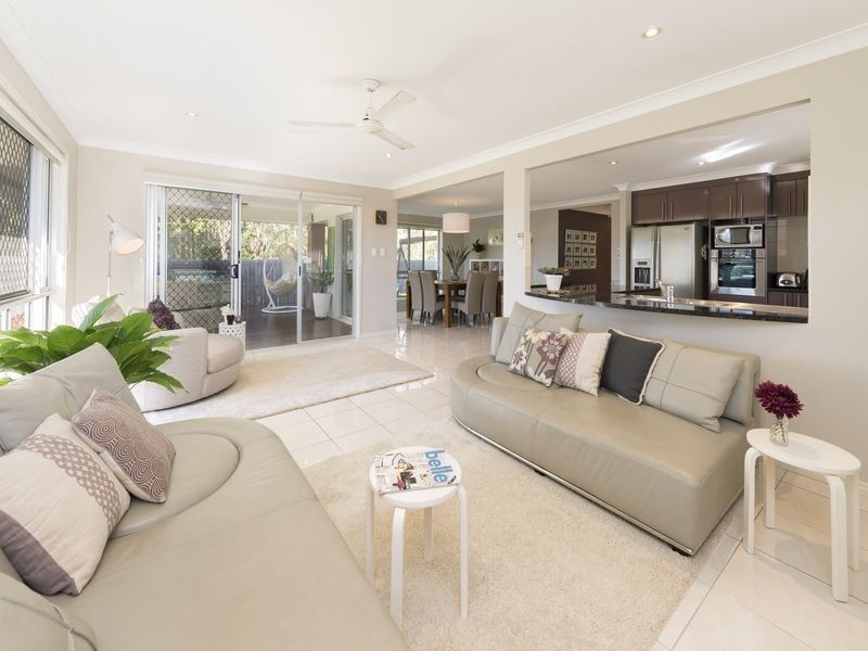 40 Christopher Place, Sinnamon Park QLD 4073