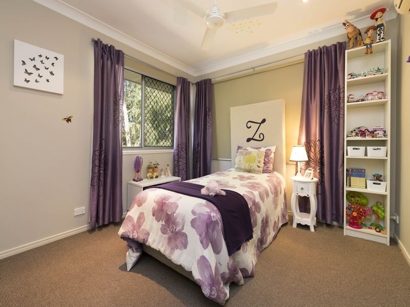 40 Christopher Place, Sinnamon Park QLD 4073