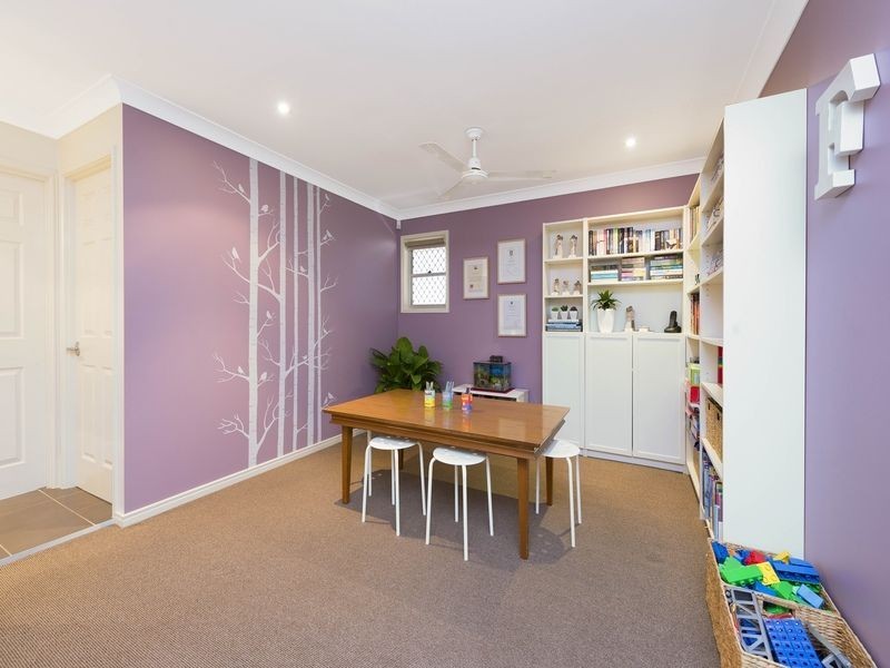 40 Christopher Place, Sinnamon Park QLD 4073