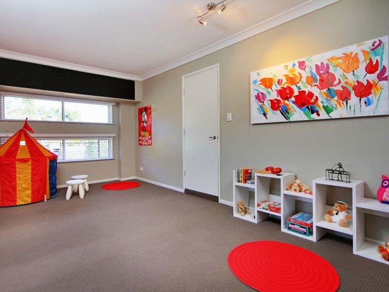 2 Colac Court, Westlake QLD 4074