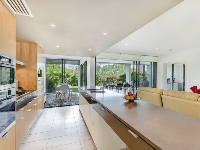 102/10 Pidgeon Close, West End QLD 4101