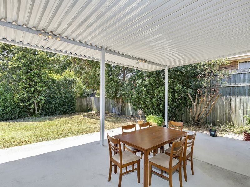 98 Glen Ross Road, Sinnamon Park QLD 4073