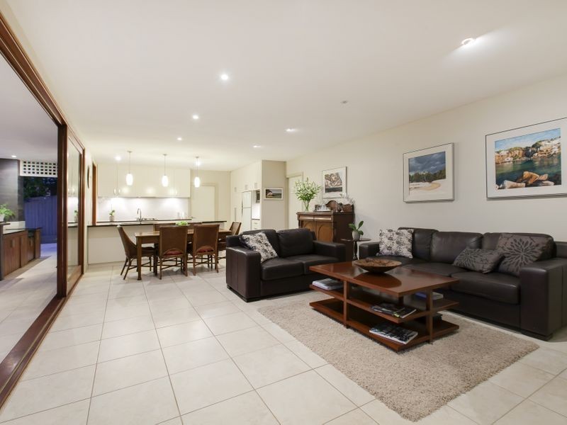 130 Sackville Street, Greenslopes QLD 4120