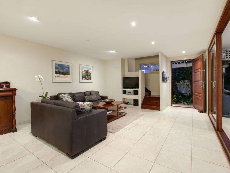 130 Sackville Street, Greenslopes QLD 4120