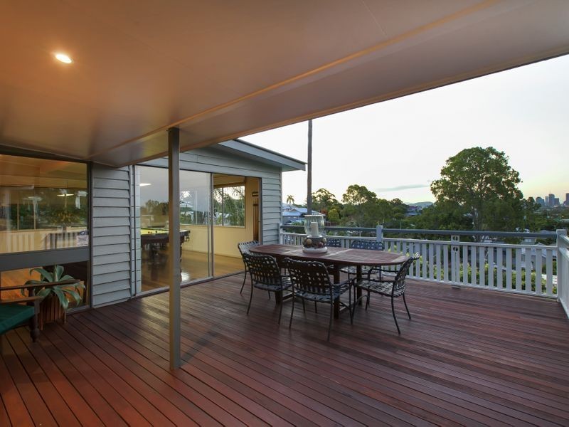 130 Sackville Street, Greenslopes QLD 4120