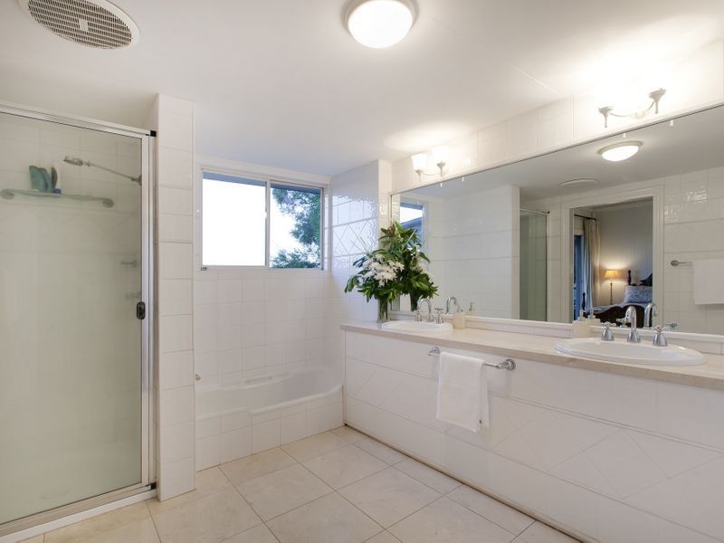130 Sackville Street, Greenslopes QLD 4120