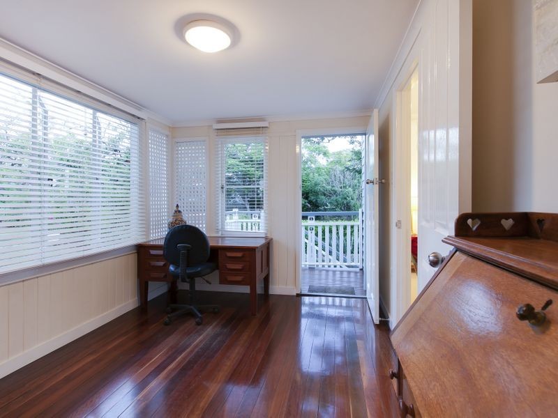 130 Sackville Street, Greenslopes QLD 4120