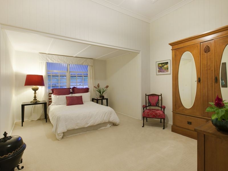 130 Sackville Street, Greenslopes QLD 4120