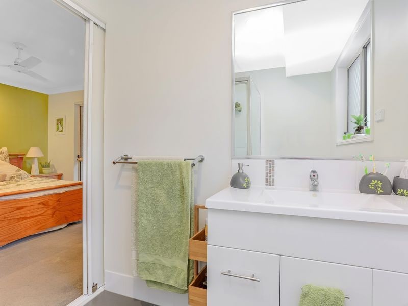 41 Barcombe Drive, Marsden QLD 4132