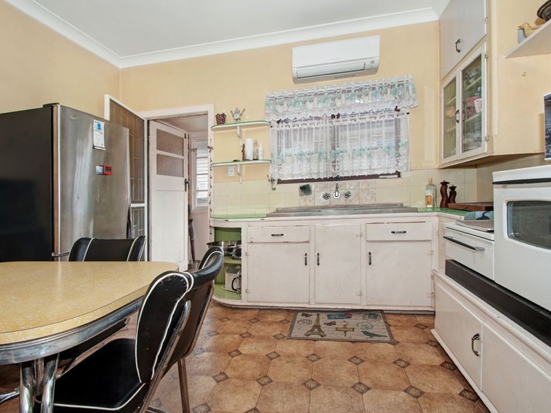 108 Banks Street, Alderley QLD 4051