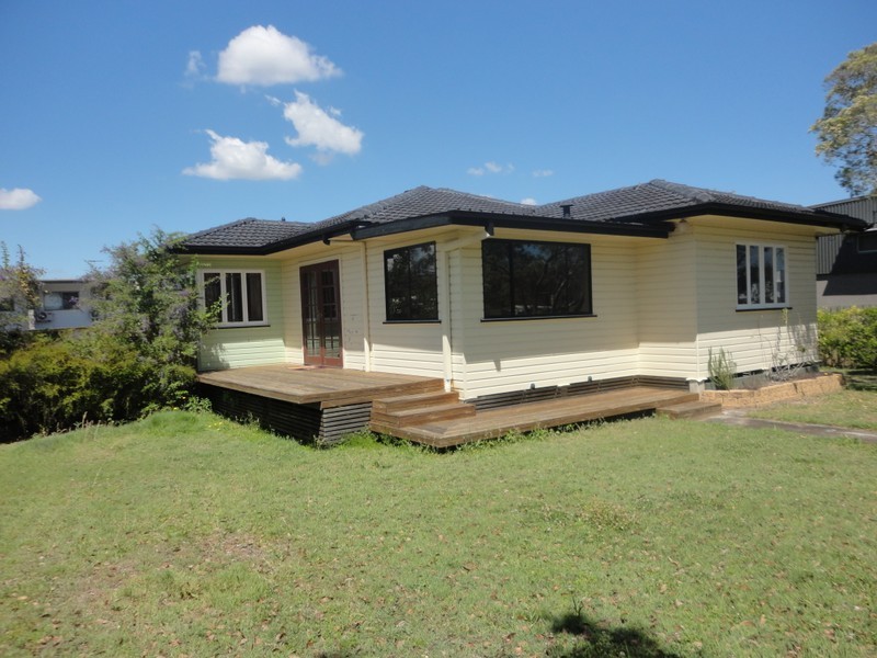 14 Bland Street, Coopers Plains QLD 4108