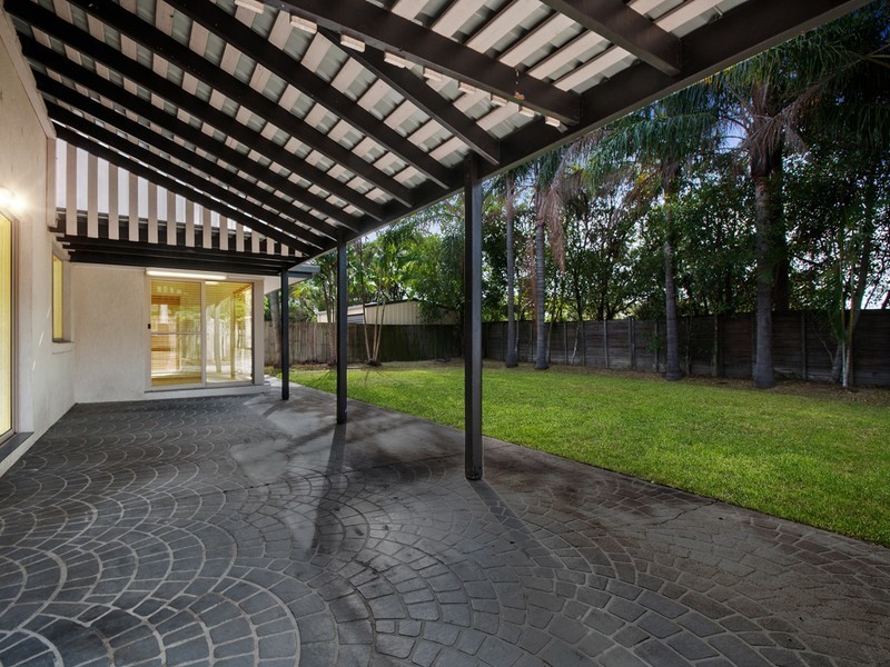 25 Redford Crescent, Mcdowall QLD 4053