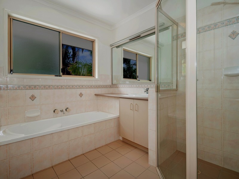 25 Redford Crescent, Mcdowall QLD 4053