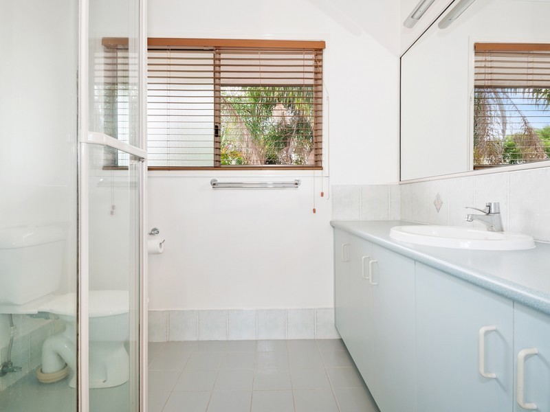 25 Redford Crescent, Mcdowall QLD 4053