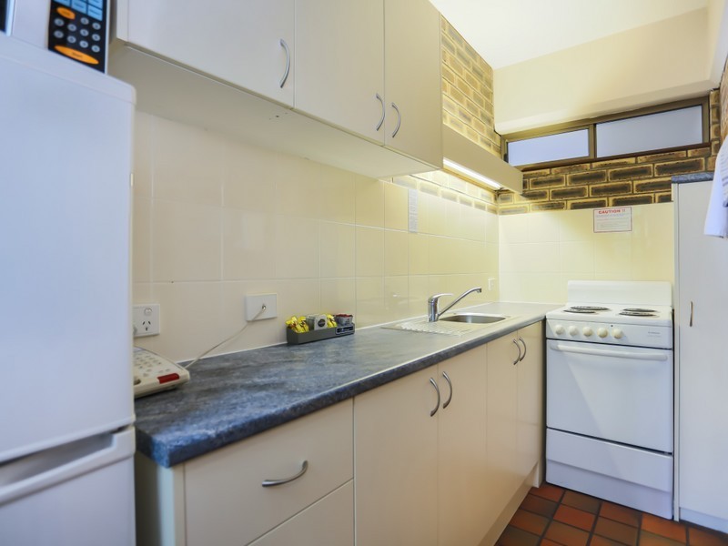 Unit 4/240 Ipswich Road, Woolloongabba QLD 4102