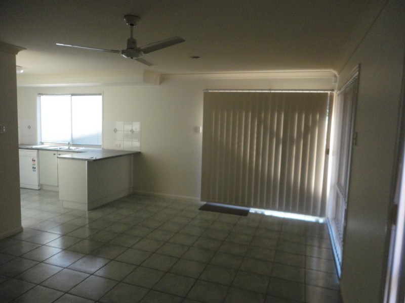 80 Oakleaf Street, Eight Mile Plains QLD 4113