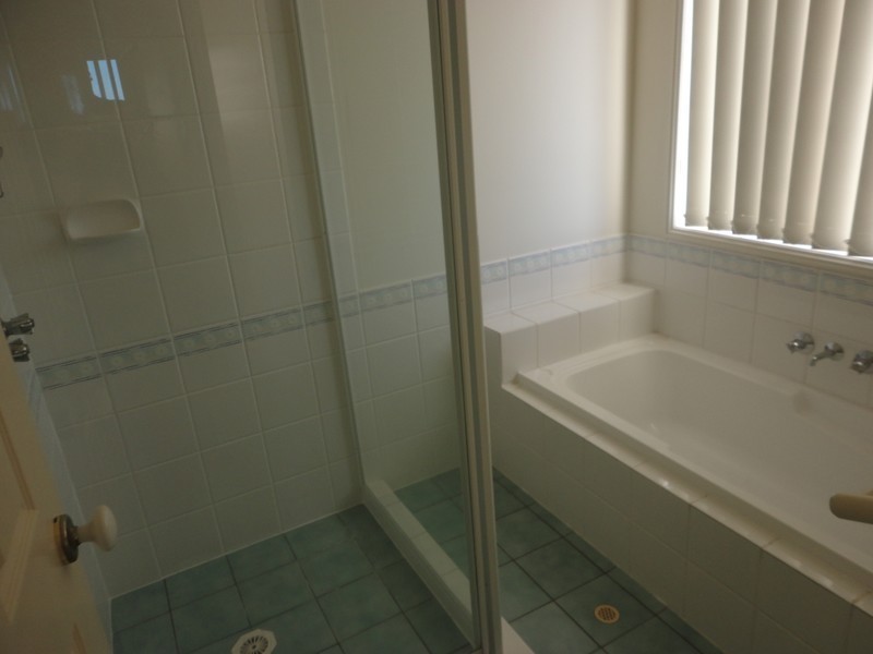 80 Oakleaf Street, Eight Mile Plains QLD 4113