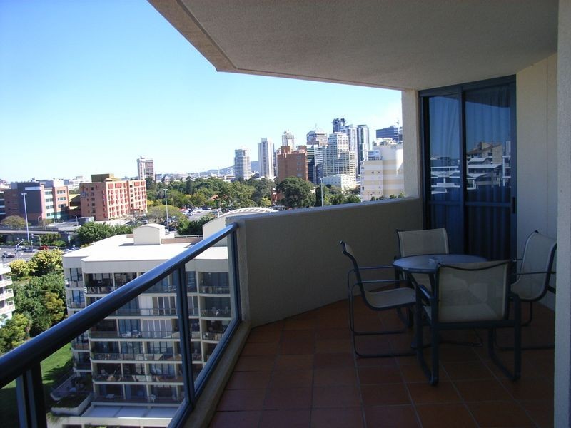 1108/44 Ferry Street, Kangaroo Point QLD 4169