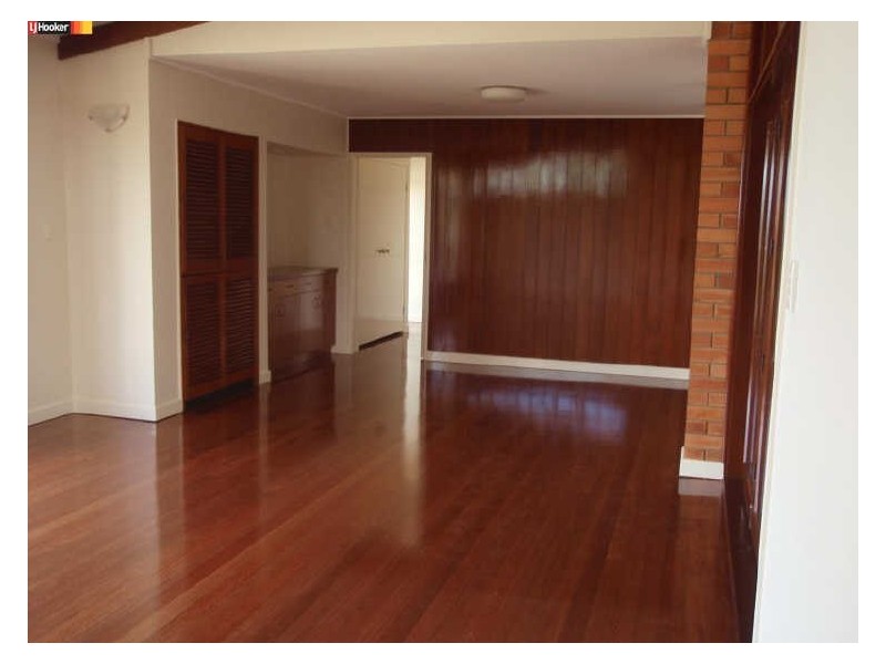 33 Dauphin Terrace, Highgate Hill QLD 4101