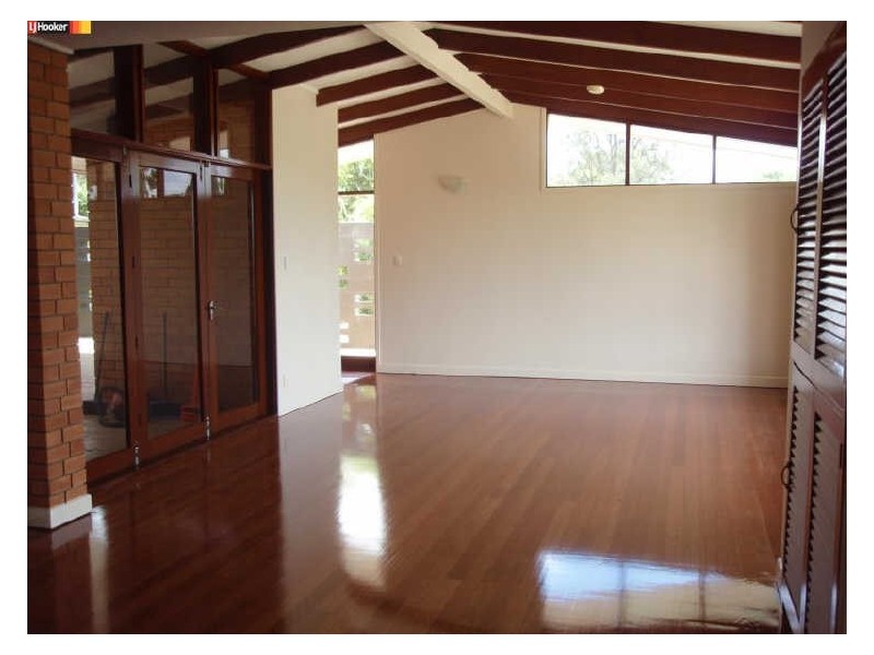 33 Dauphin Terrace, Highgate Hill QLD 4101