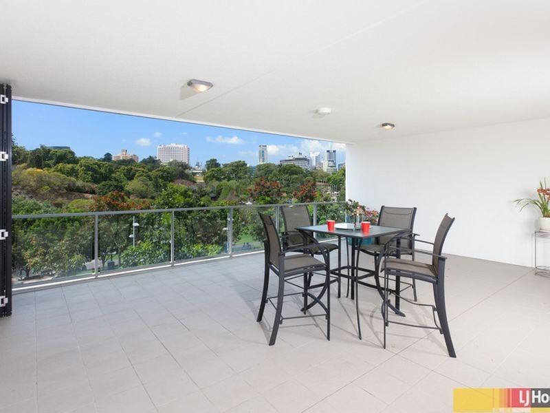 7017/7 Parklands Boulevard, Brisbane QLD 4000
