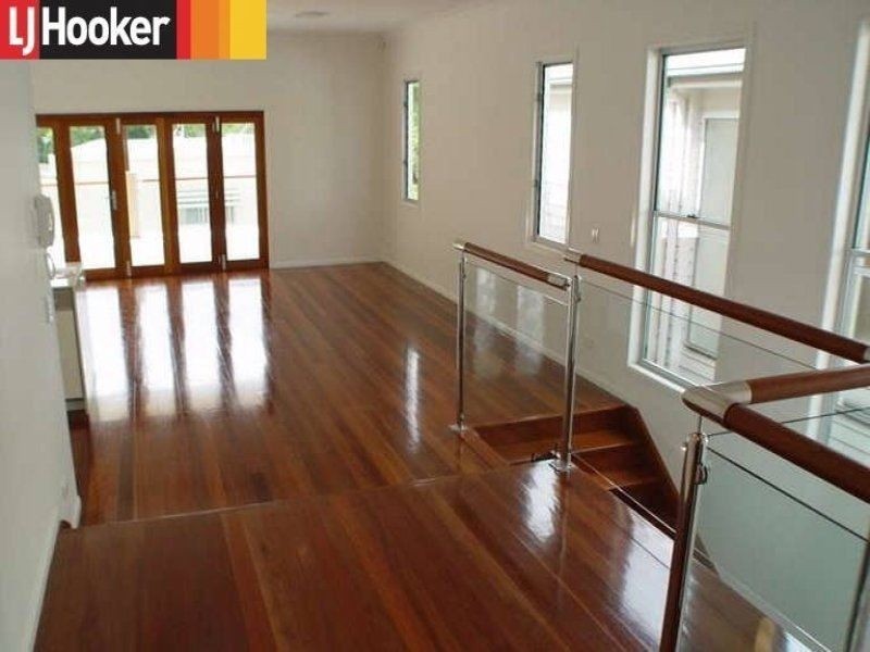 36 Prospect Terrace, St Lucia QLD 4067