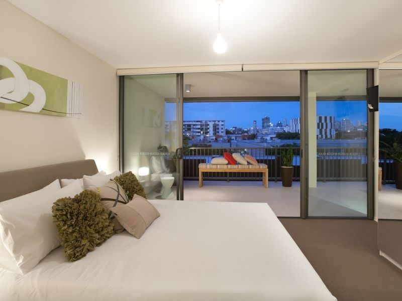 225/8 Musgrave Street, West End QLD 4101