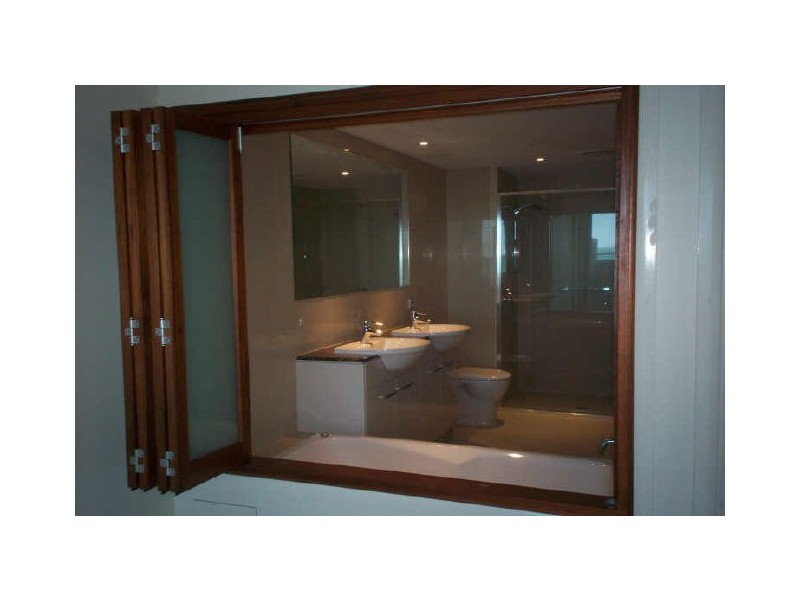 6 Oxley Street, Woody Point QLD 4019