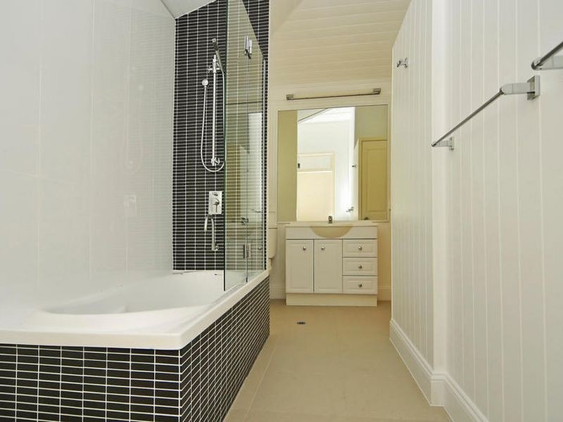 17 Clara Street, Corinda QLD 4075