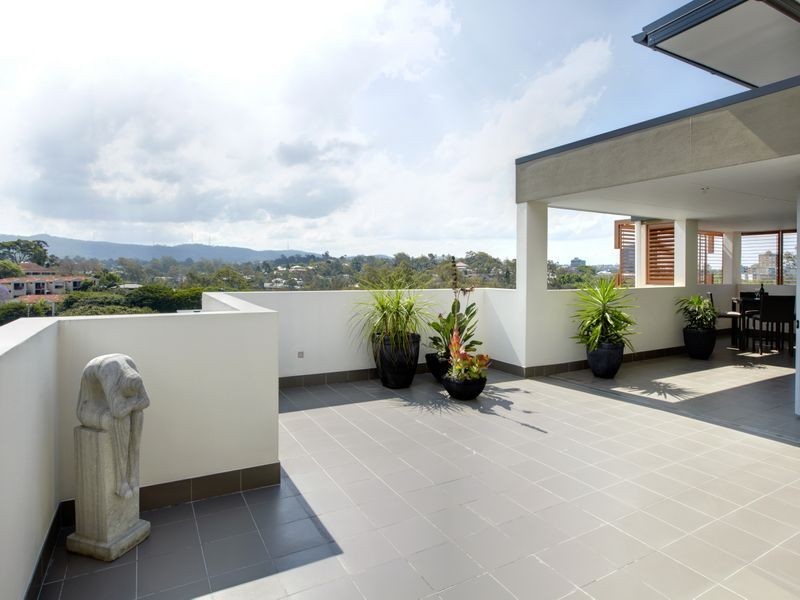 10/74 Dengate Lane, St Lucia QLD 4067