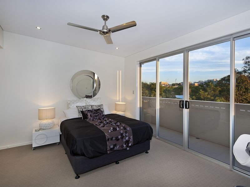 14/119 Macquarie Street, St Lucia QLD 4067