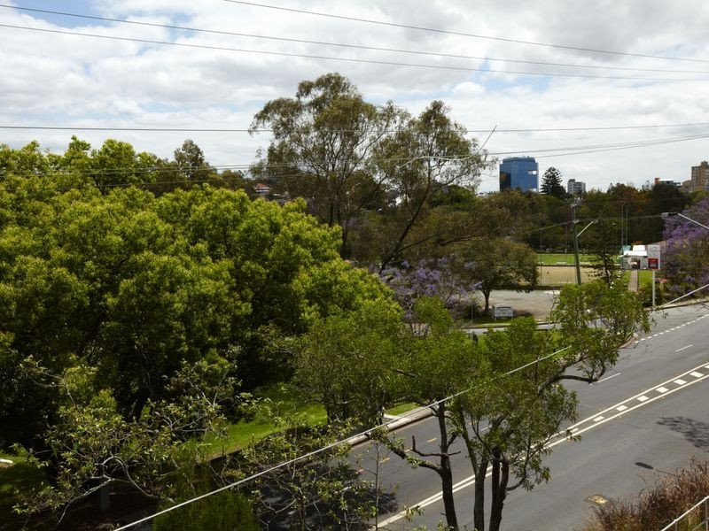 5/74 Dengate Lane, St Lucia QLD 4067