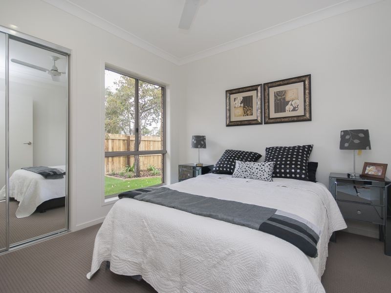 10 Krystelle Court, Oxley QLD 4075