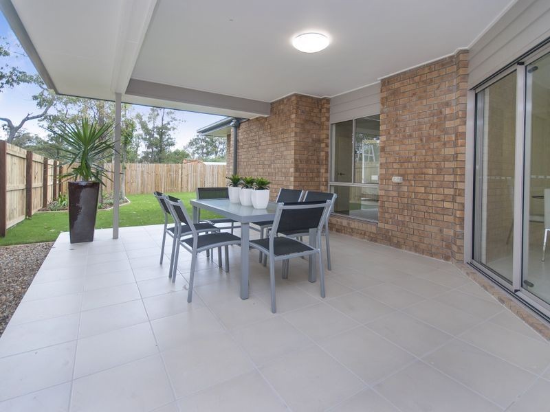 10 Krystelle Court, Oxley QLD 4075