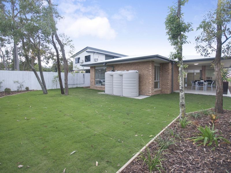10 Krystelle Court, Oxley QLD 4075