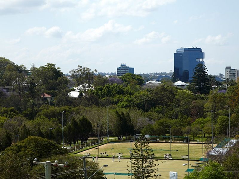 10/74 Dengate Lane, St Lucia QLD 4067