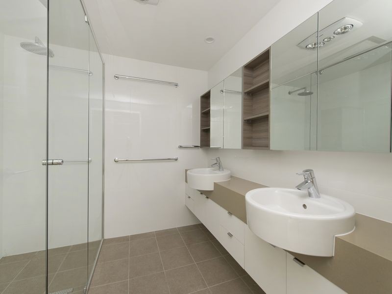 157 Gailey Rd, Taringa QLD 4068
