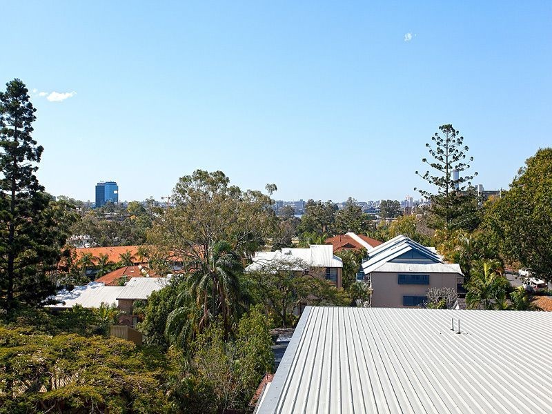 157 Gailey Road, Taringa QLD 4068