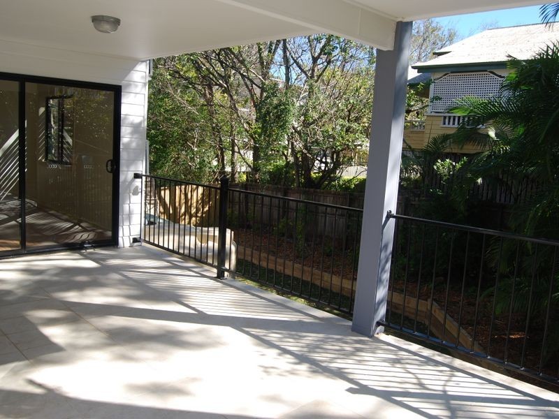 9 Princess Street, Taringa QLD 4068