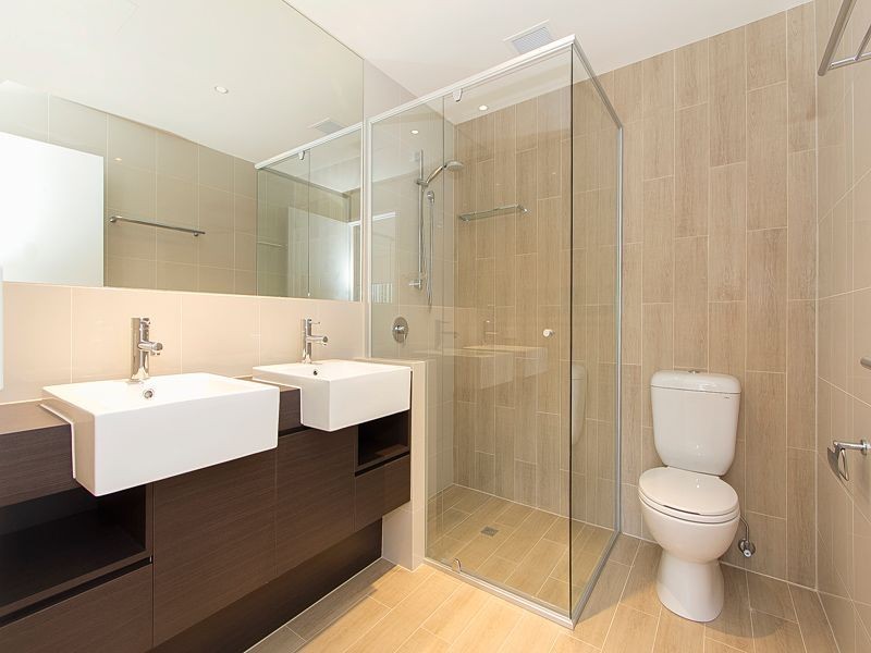 2/29 Central Avenue, Indooroopilly QLD 4068