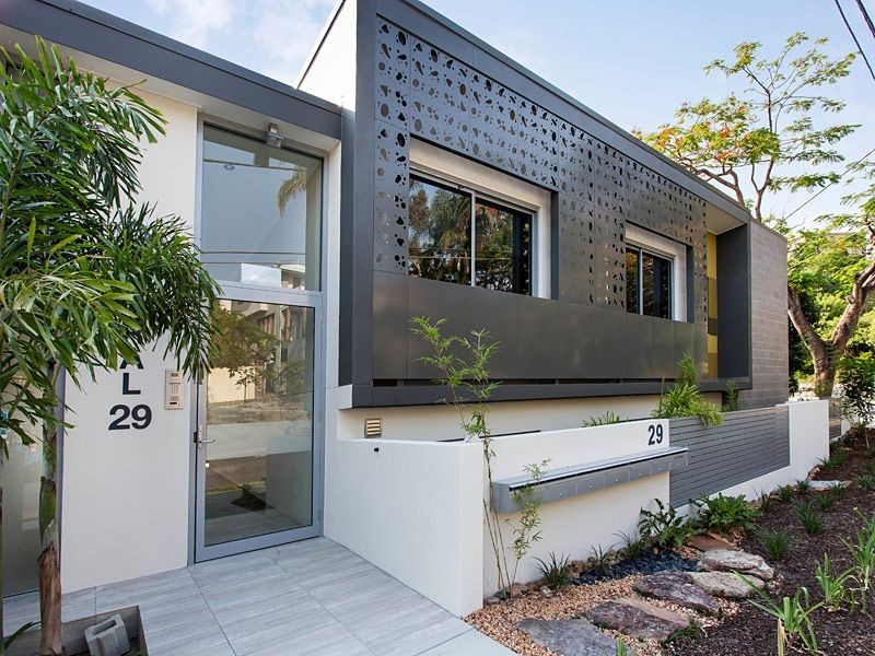 2/29 Central Avenue, Indooroopilly QLD 4068