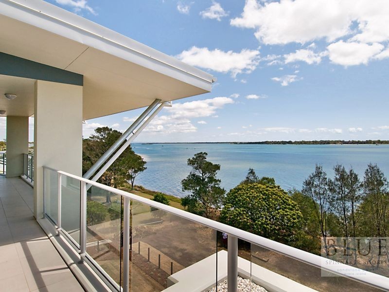 Waterfront Place, Sandstone Point QLD 4511