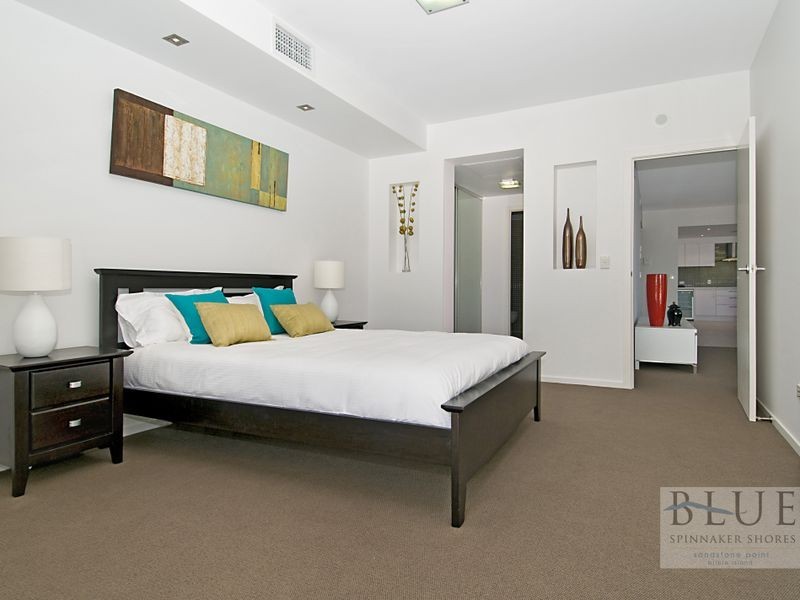 Waterfront Place, Sandstone Point QLD 4511